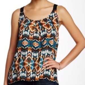 Willow & Clay- Woman's Challie Double Scoop Blouse